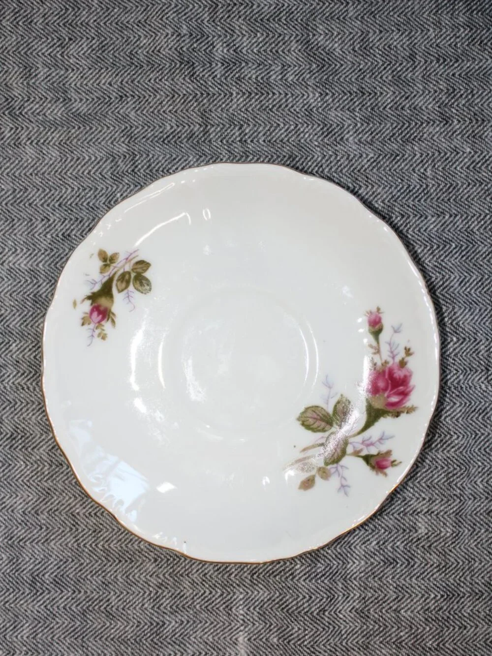 Vtg MCM Set of (2) Footed Teacups & (3) Saucers Japanese Moss Rose w/ Gold Rims